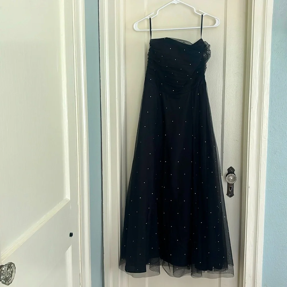 Black tulle and Rinestone Scott McClintock size 8 Prom Dress - Picture 1 of 2
